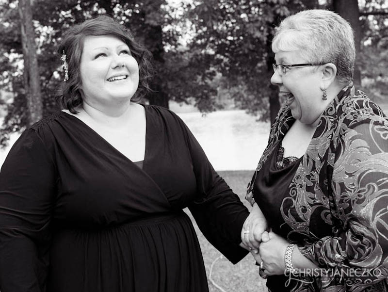 mother daughter bloomer wi wedding