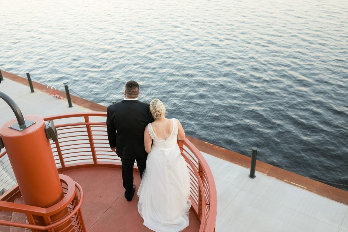 Pier B Resort Duluth, MN Wedding Chrissy &
